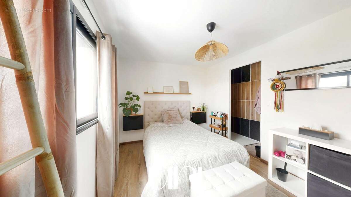 Maison à SAINT-MARTIN-DES-ENTREES