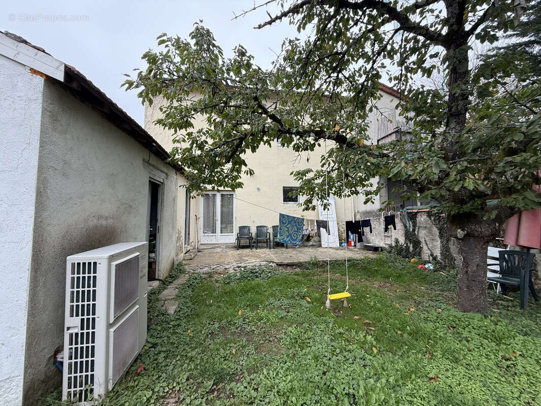 Maison à BELLERIVE-SUR-ALLIER