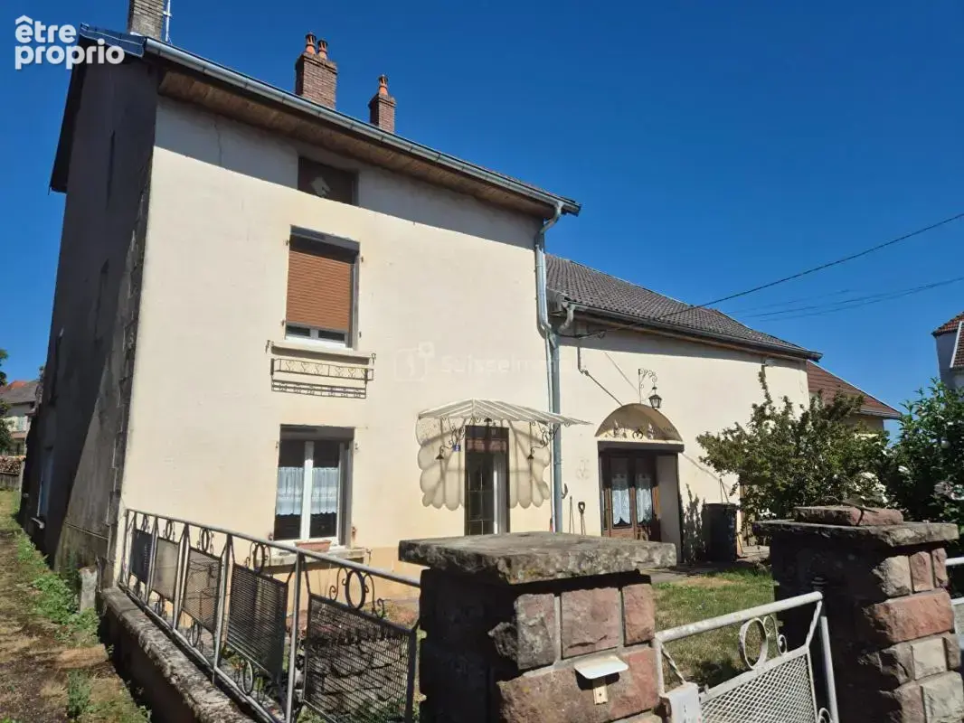 Maison à BAULAY