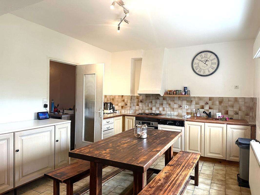 Maison à VICQ-SUR-NAHON