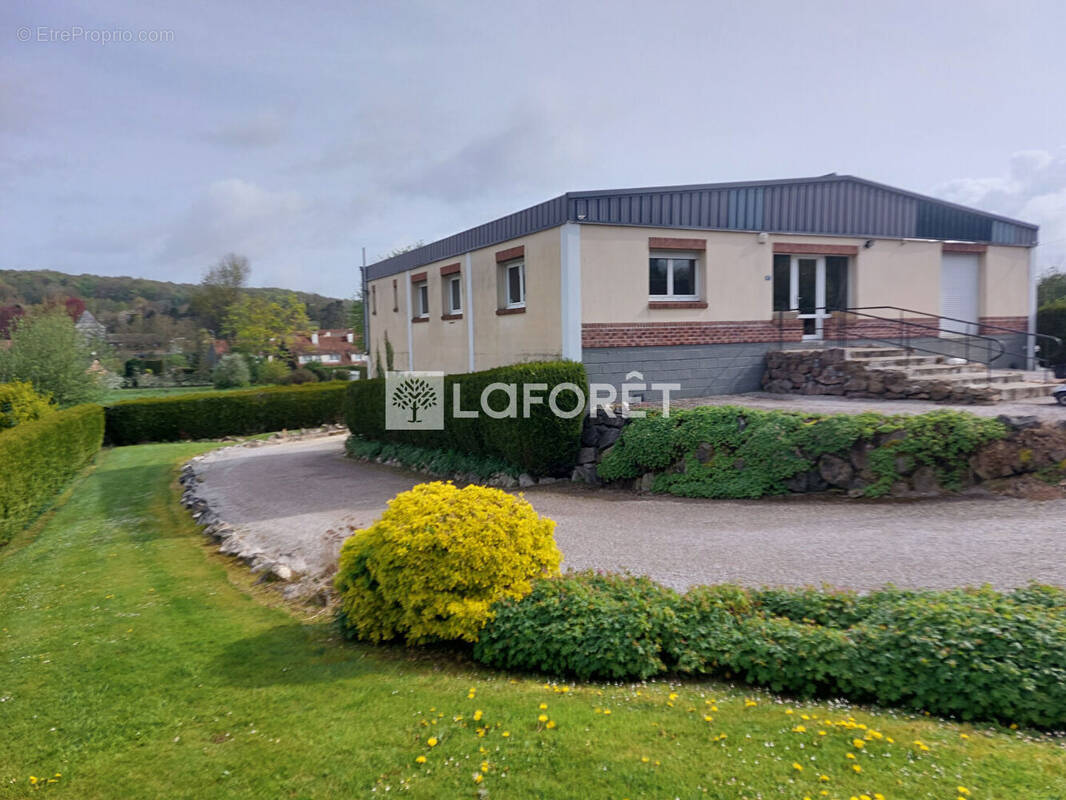 Commerce à BOUBERS-SUR-CANCHE