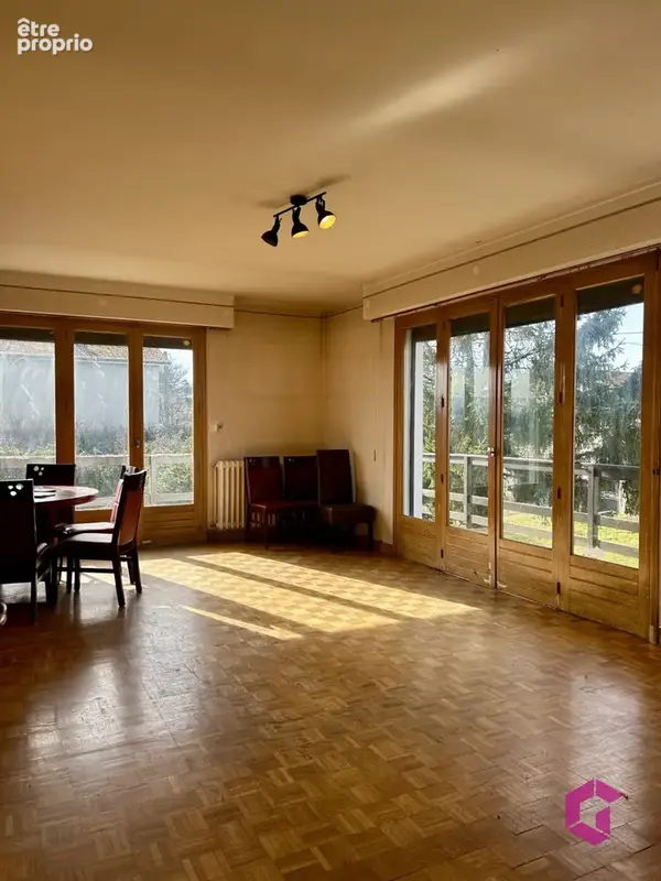 Maison Individuelle à Rénover avec Grand Jardin - Un Potentiel à Saisir ! - photo 4