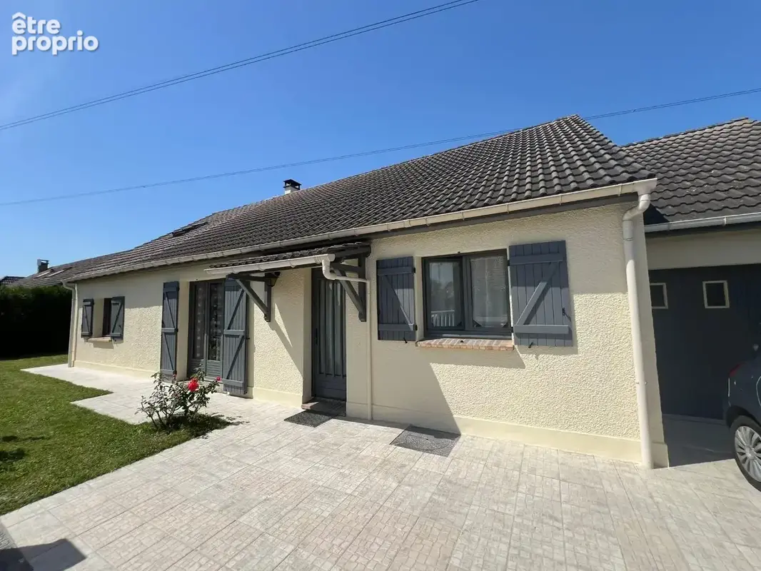 Maison à OLLAINVILLE