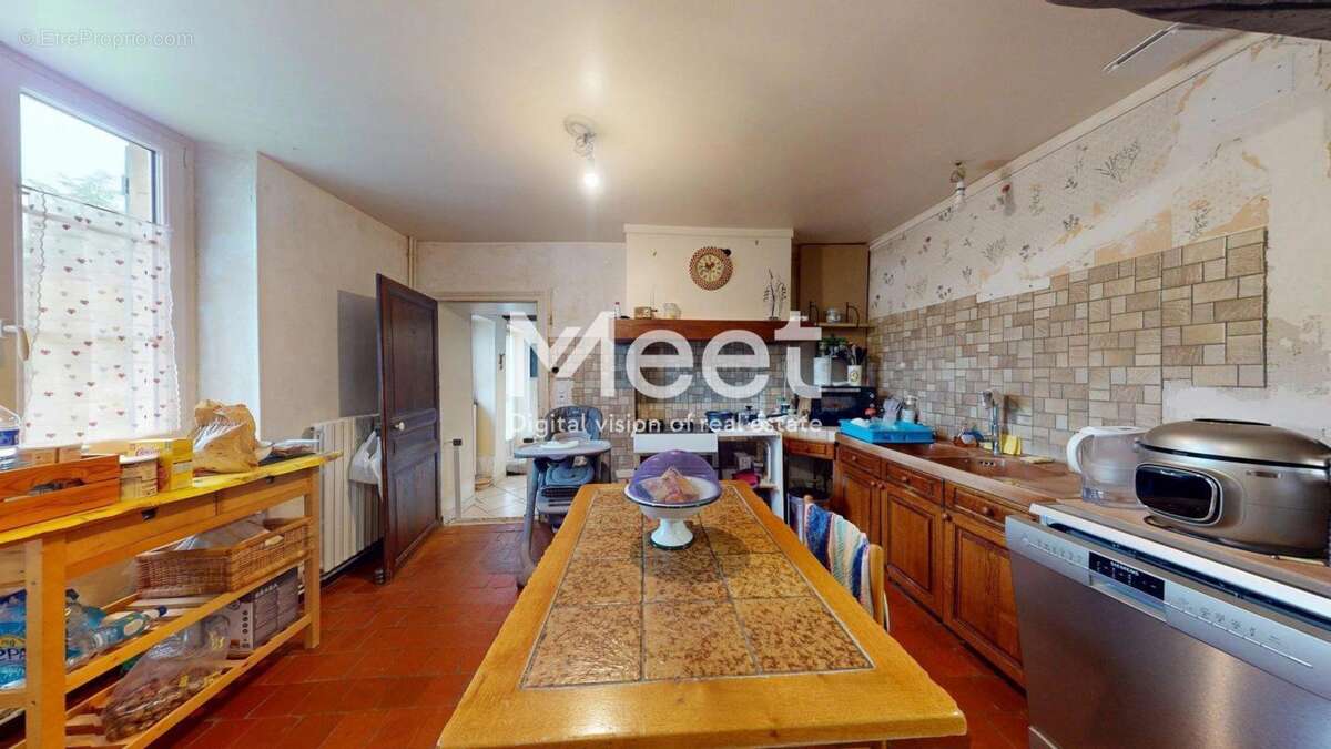 Maison à SAINT-MARTIN-SUR-ARMANCON