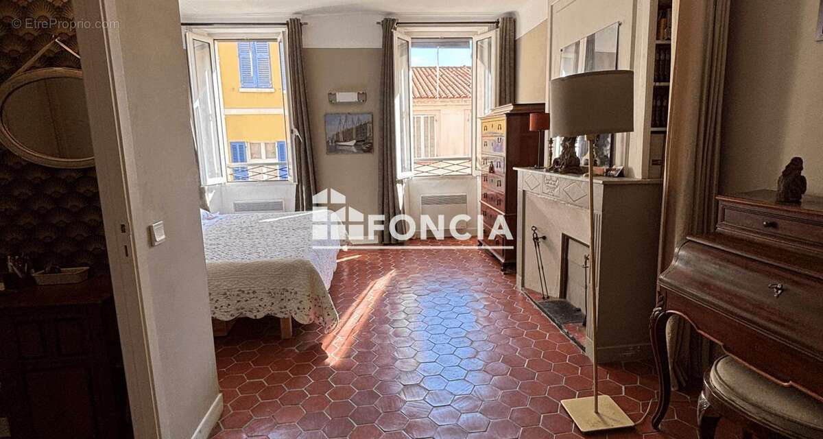 Appartement à HYERES
