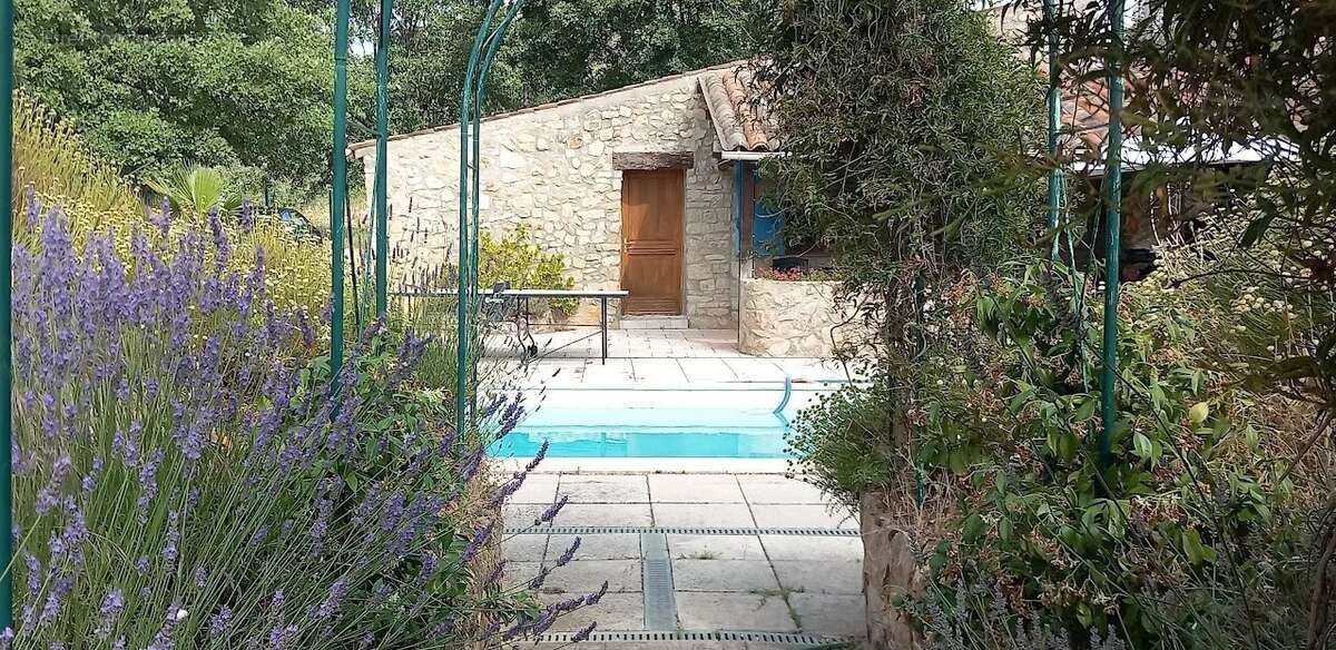 Maison à SAINT-PAUL-EN-FORET