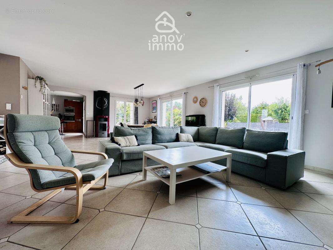 Maison de 2007- plain-pied 154 m2   4 chambres   Piscine   D - photo 9