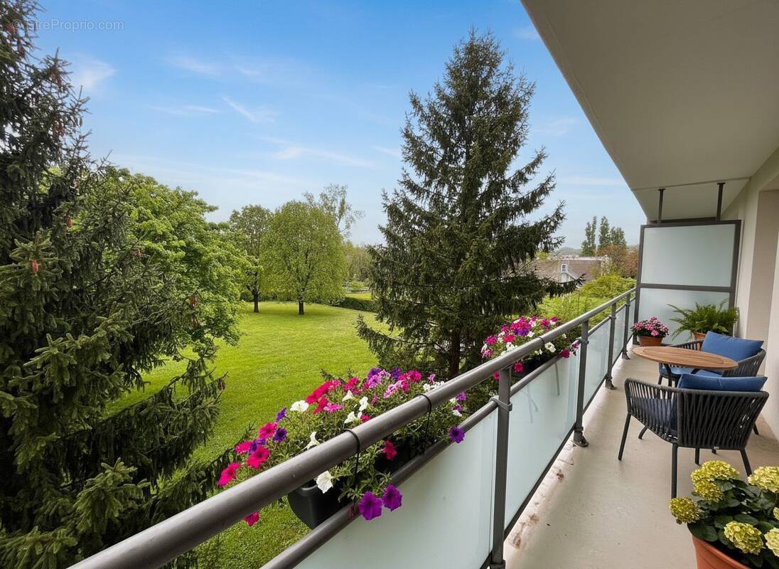 Appartement à GRIGNY