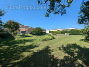 Terrain à ROMANS-SUR-ISERE