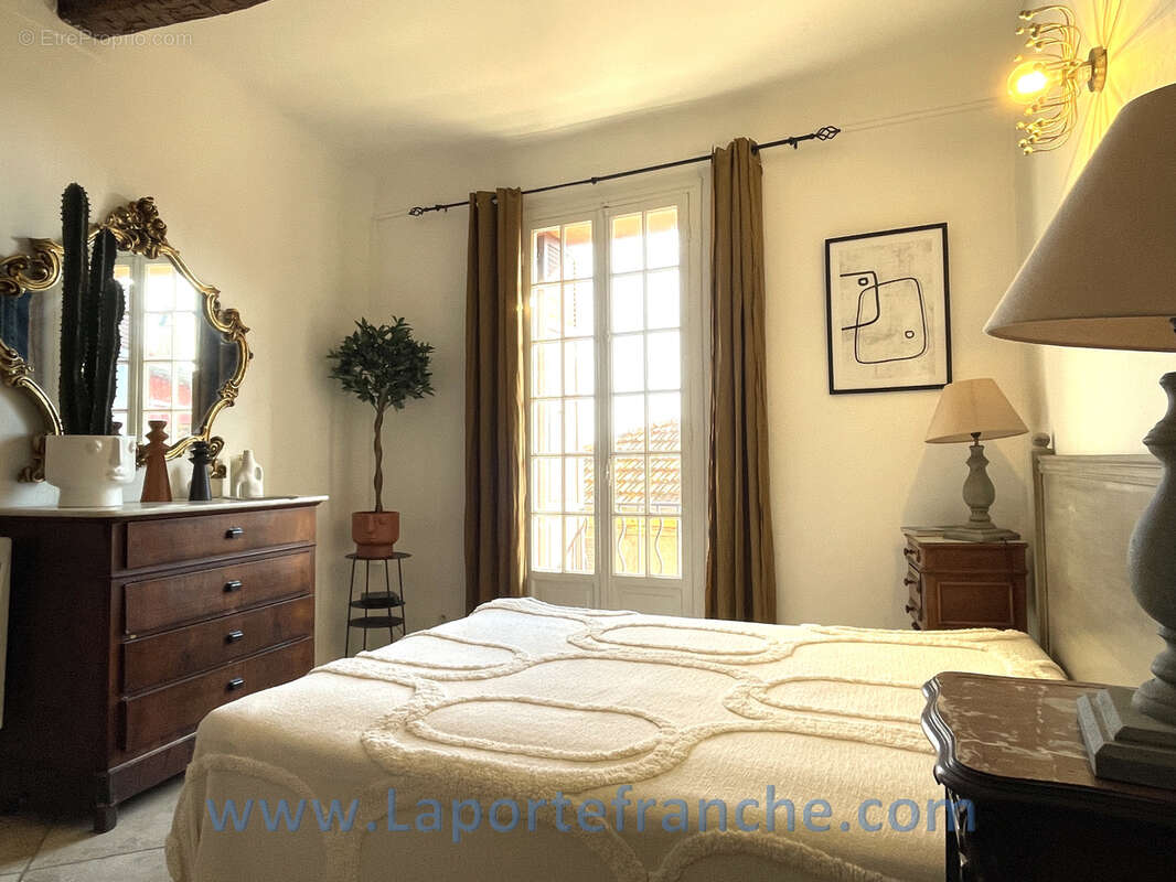 Maison à CAGNES-SUR-MER