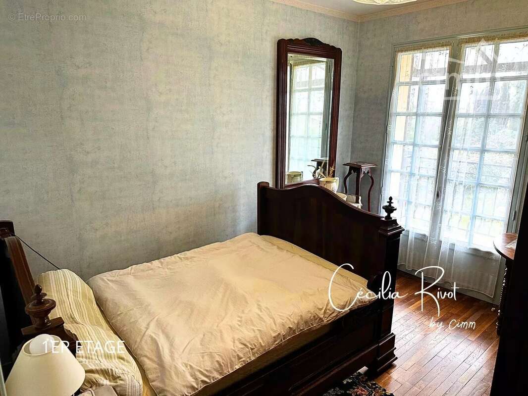 Maison à PRIGNAC-ET-MARCAMPS