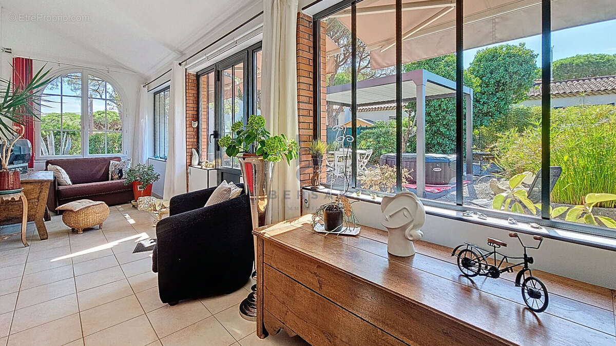 Maison à FREJUS