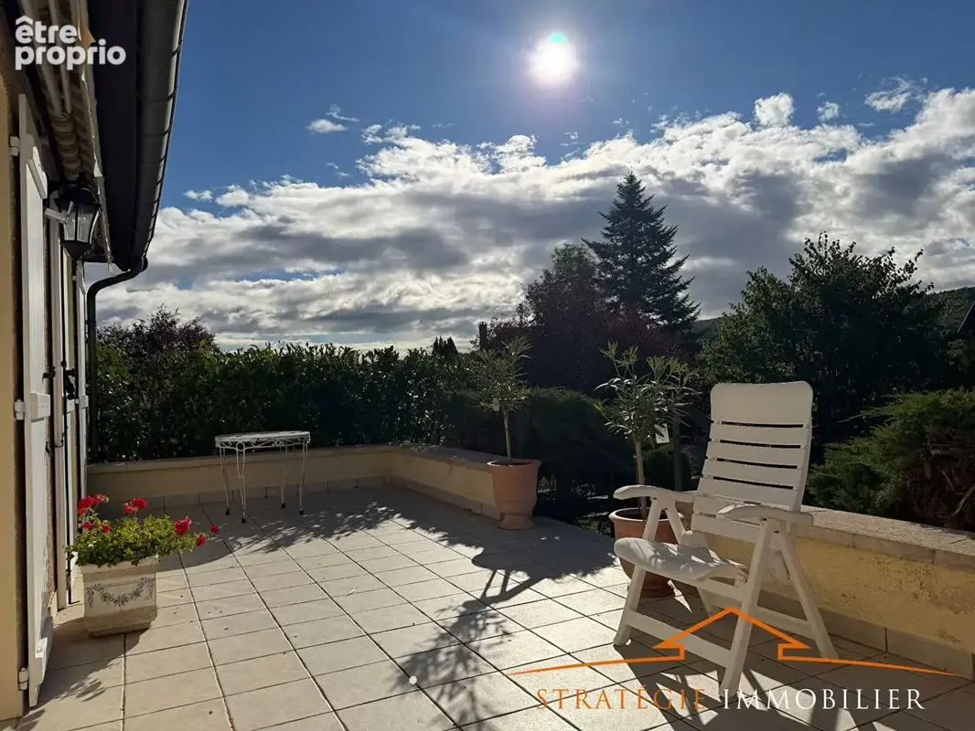 ST JEAN DE VAUX, Côte chalonnaise, maison  familiale avec beau terrain arboré - photo 7