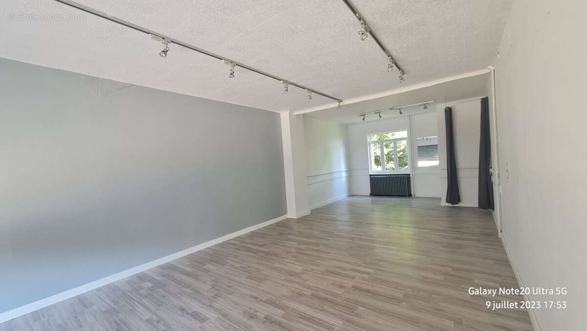 Appartement à EPINOUZE