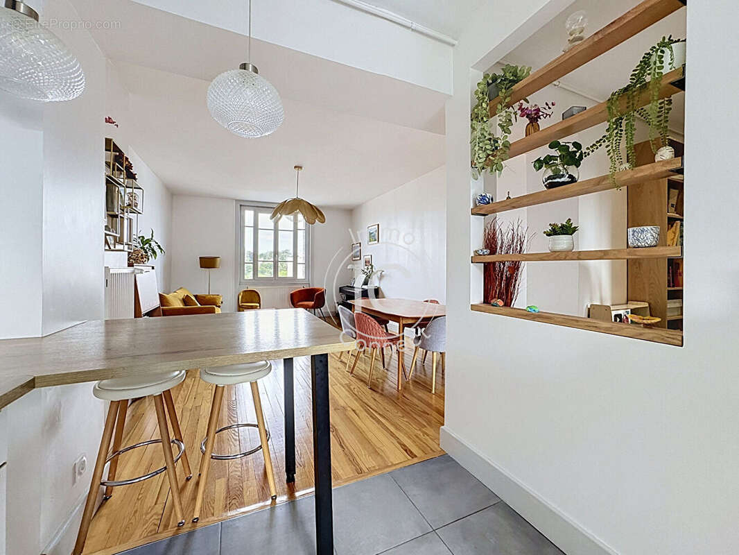 Appartement à TASSIN-LA-DEMI-LUNE
