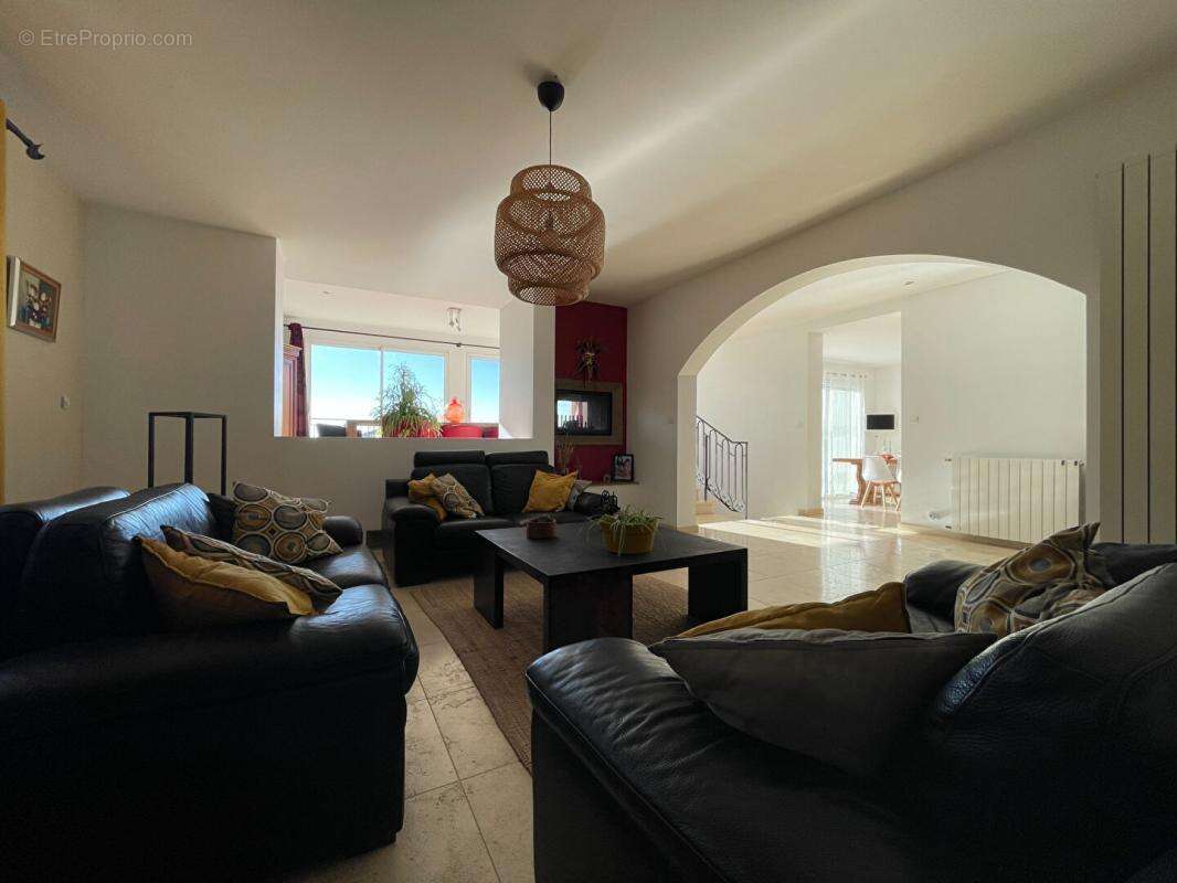 Maison Autignac 10 pièce(s) 288 m2 - photo 3