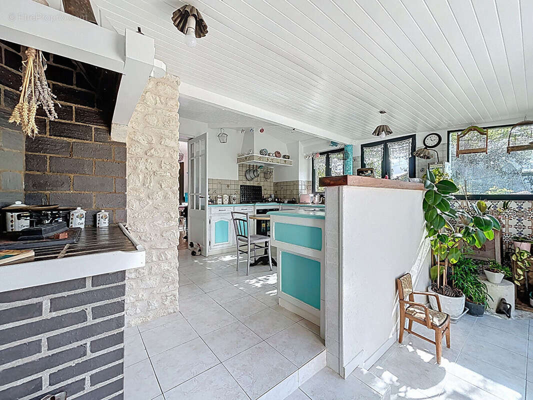 Maison à TONNAY-CHARENTE
