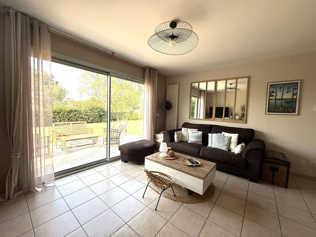 En exclusivité ! Maison T4 de plain pied avec garage et jardin ! - photo 2