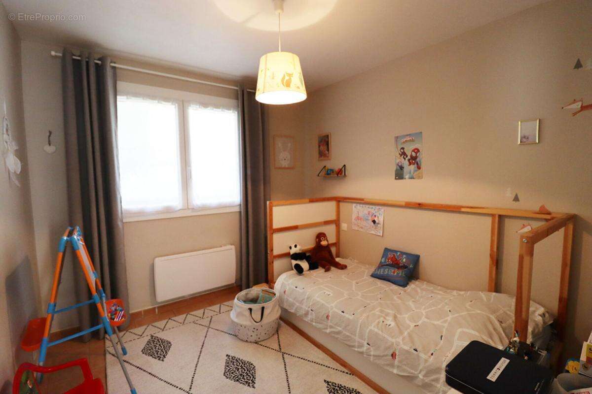 Maison à MORIERES-LES-AVIGNON