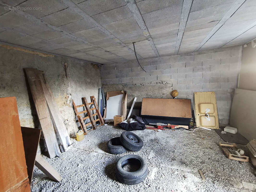 Maison à SAINT-SIMEON-DE-BRESSIEUX