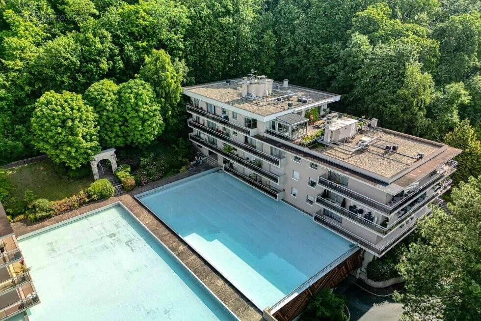 Photo Appartement à Montmorency au prix de 597 000€