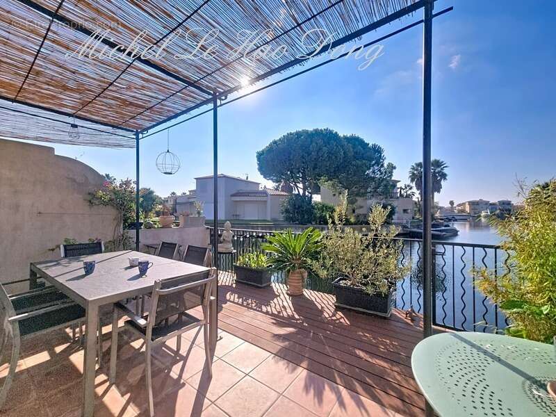 Charmante marina avec 03 chambres en duplex à vendre à Aigues-Mortes (30220) - photo 18