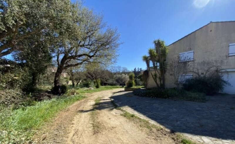 Maison à BORMES-LES-MIMOSAS