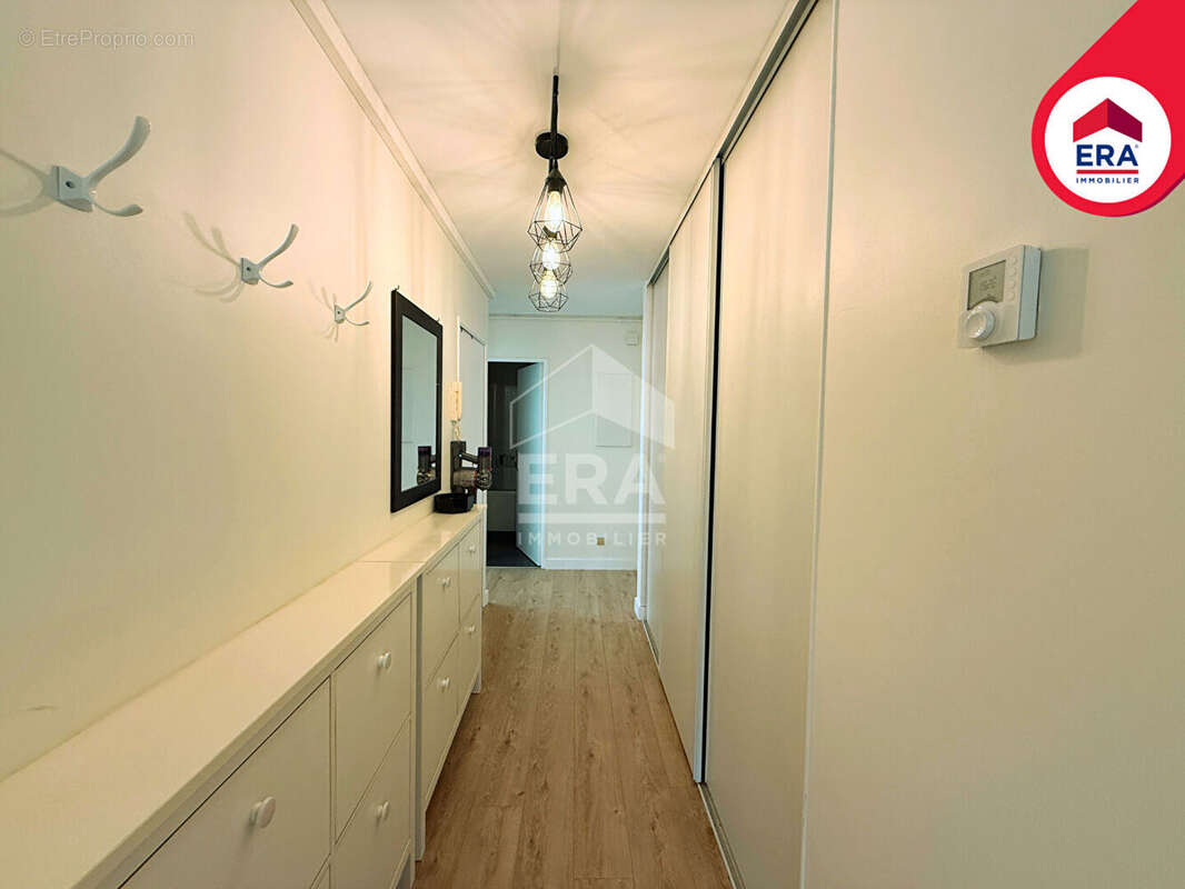 T3 lumineux avec balcon plein sud + parking - cadre de vie recherché - photo 7