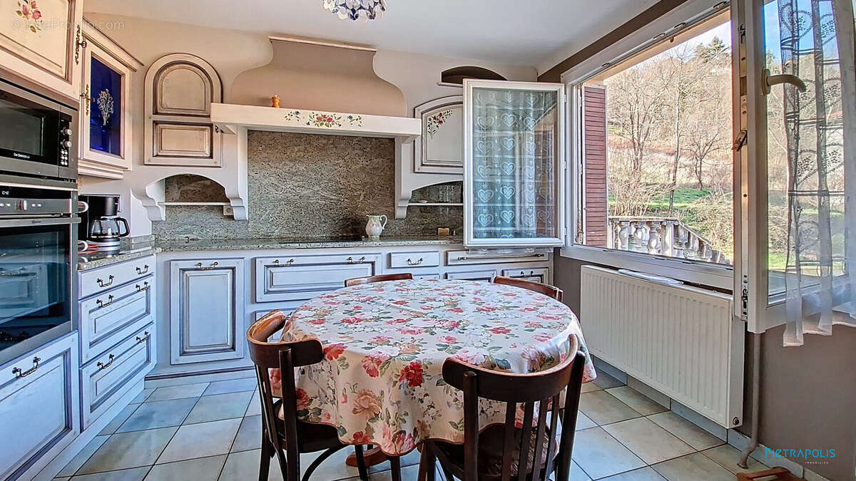 Maison à RIVE-DE-GIER