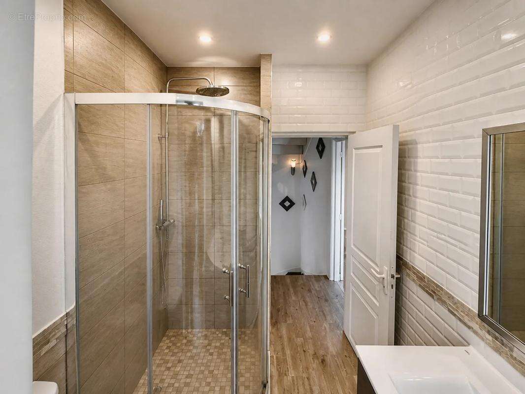 Maison de 4 pièces de 95 m² à Plussulien - photo 8