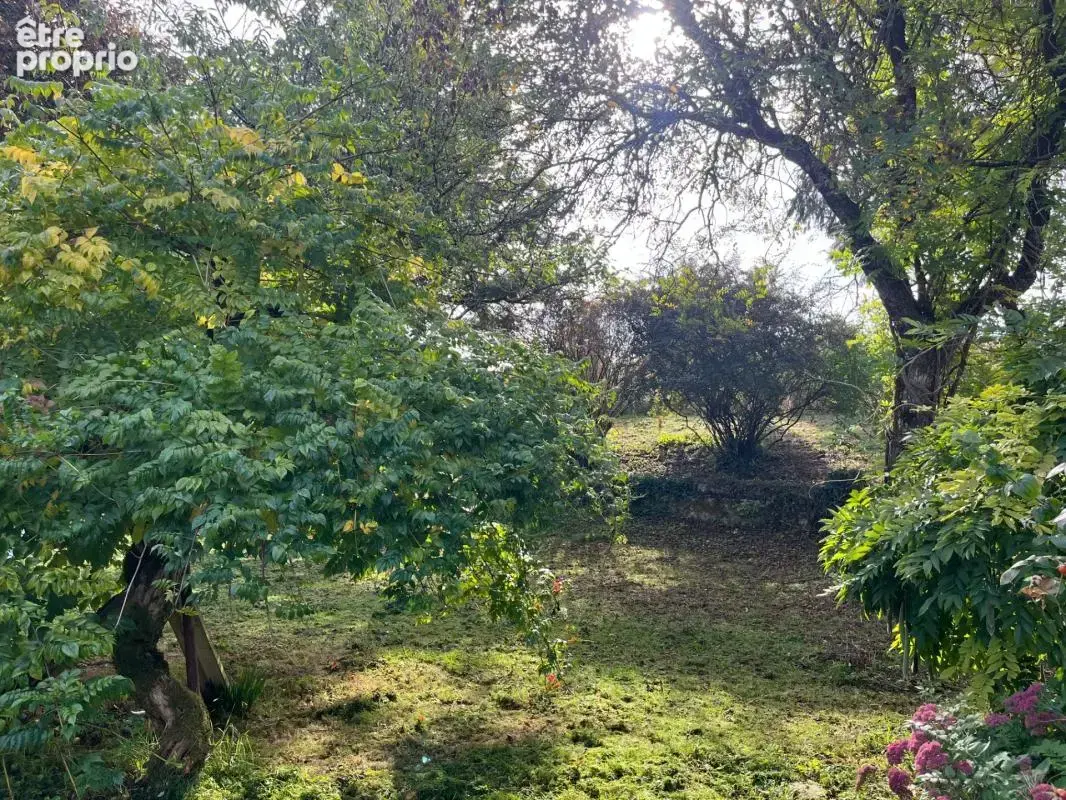 Maison à vendre 5 pièces aux portes de CHALAIS (16) avec grand jardin arboré clos et verger - photo 5