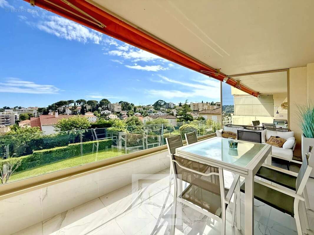 Appartement à LE CANNET