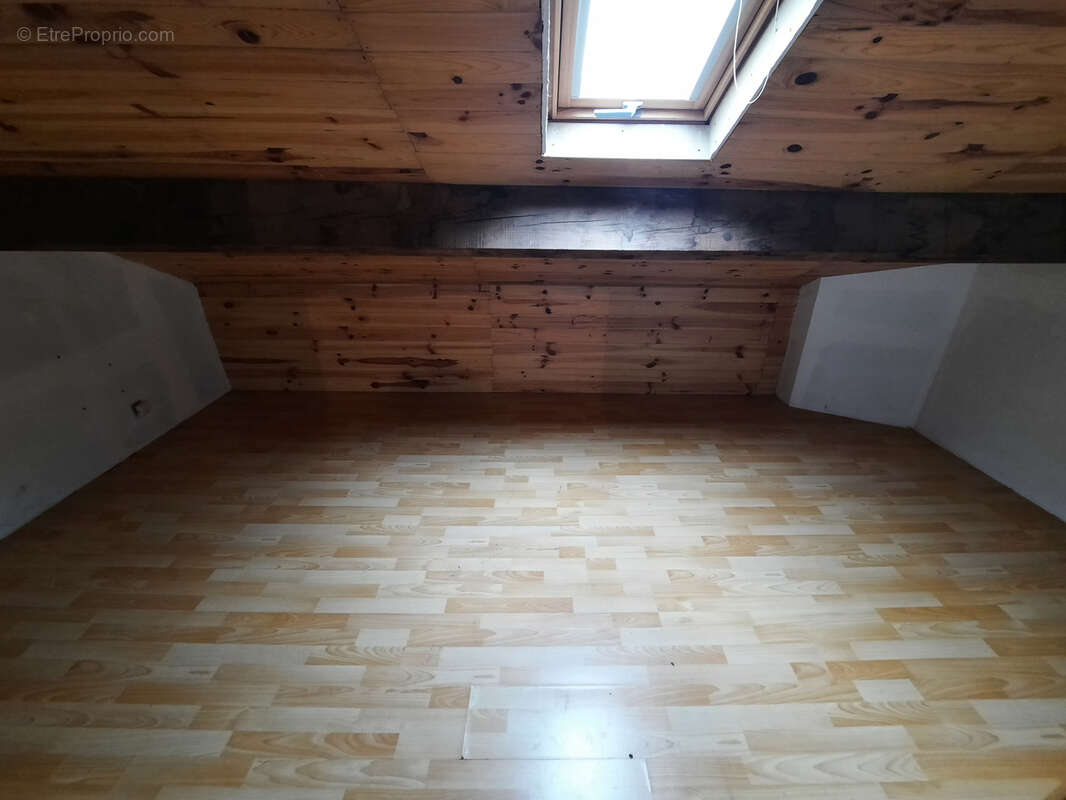 Maison à LAMOTHE-LANDERRON