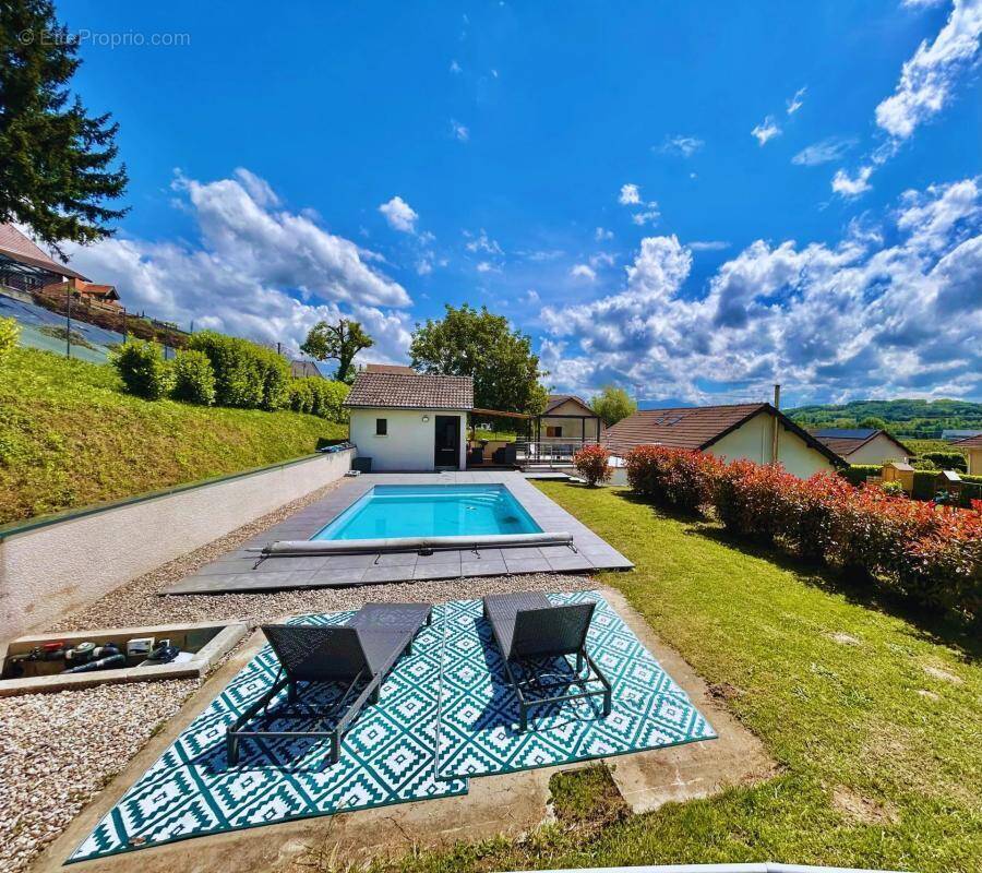 Maison à SAINT-GENIX-SUR-GUIERS