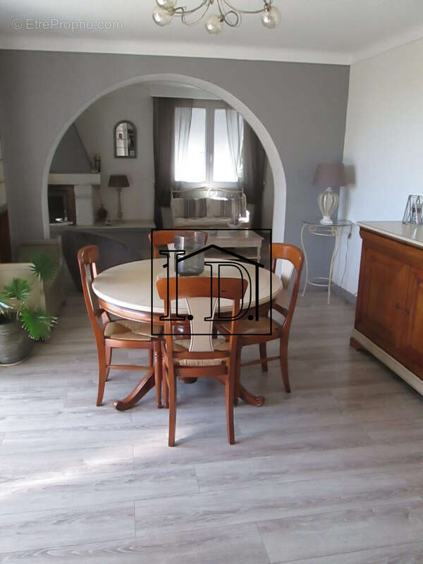 Maison à COULOUNIEIX-CHAMIERS