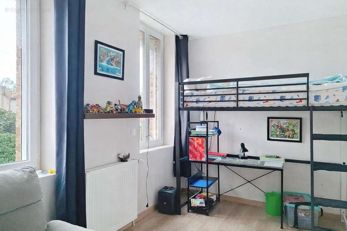 Maison 110 m² à Damiatte  - photo 2