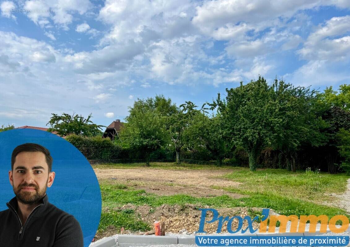 Terrain à SAINT-JEAN-DE-MOIRANS