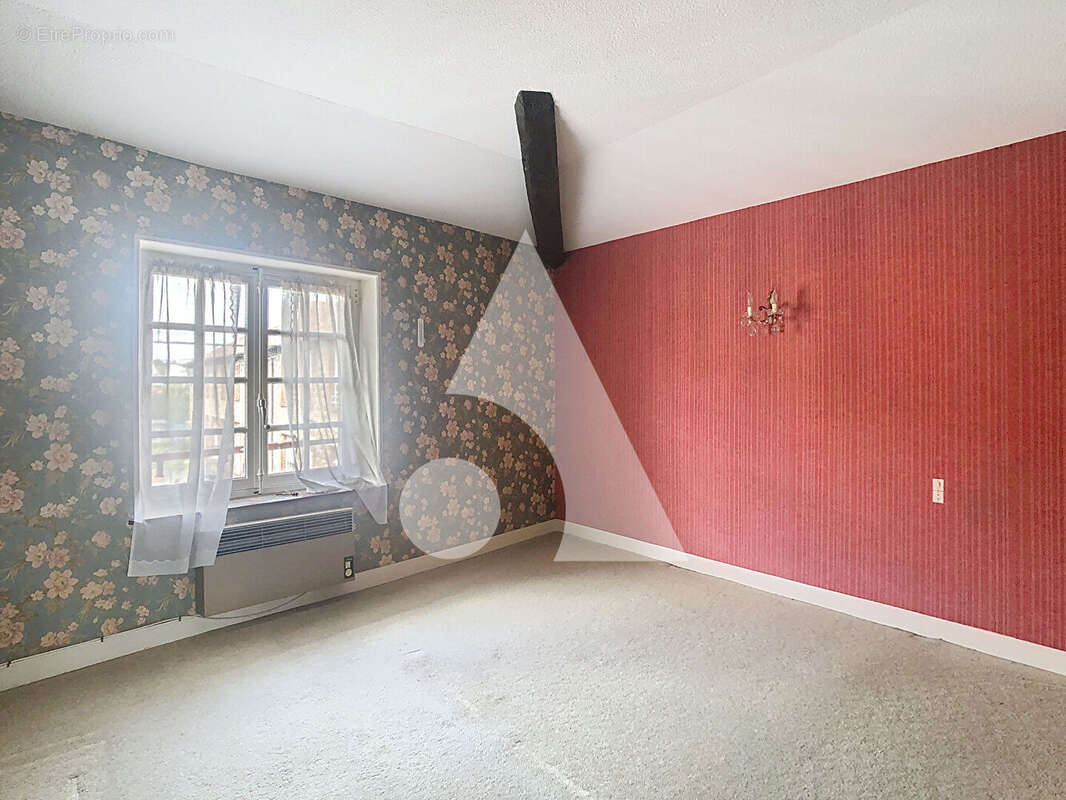 Maison à SAINT-SYMPHORIEN-SUR-COISE