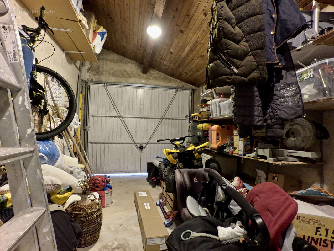 Maison à SOLLIES-VILLE