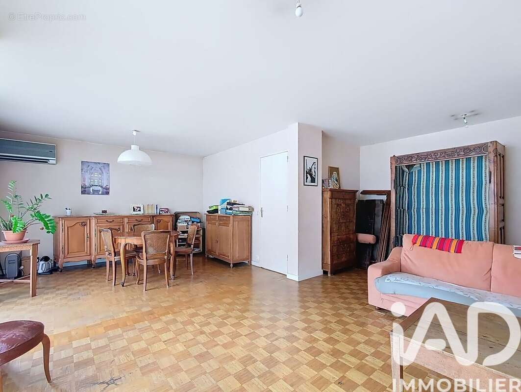 Photo 2 - Appartement à VILLEURBANNE