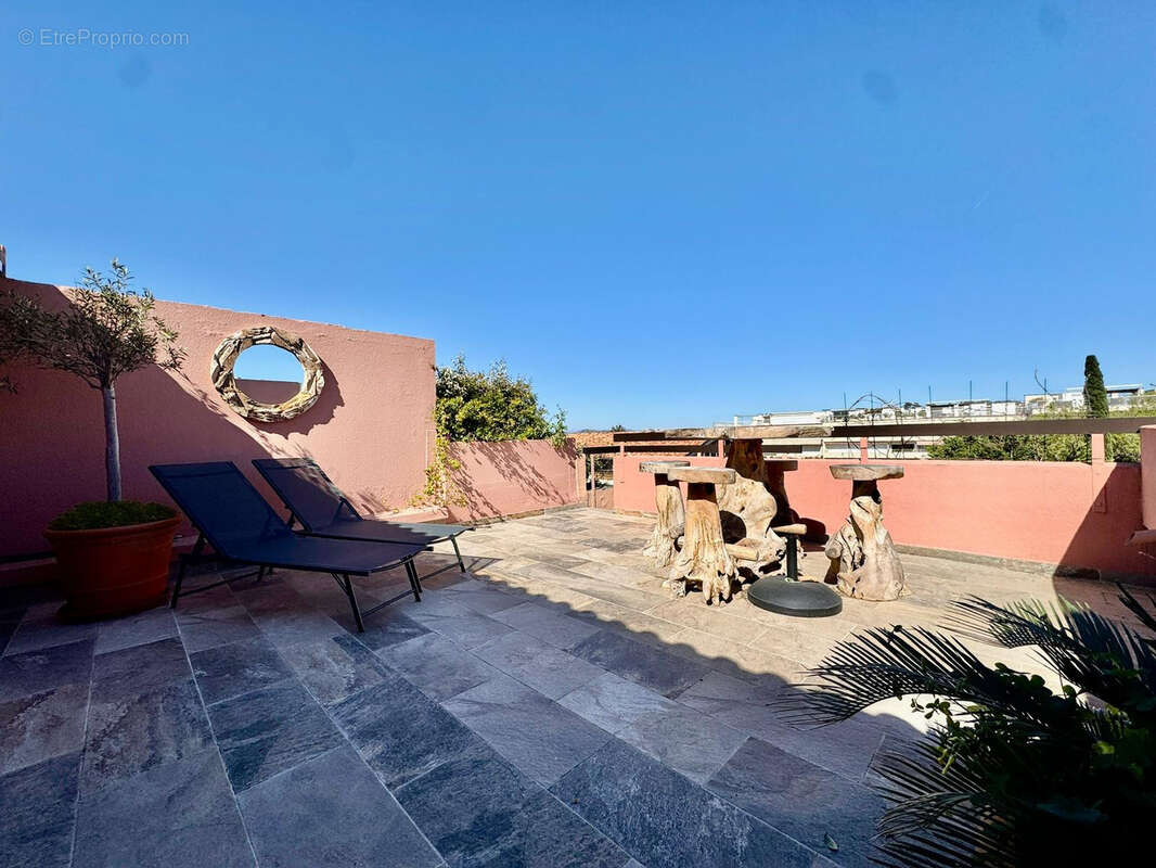 Appartement à SAINT-TROPEZ