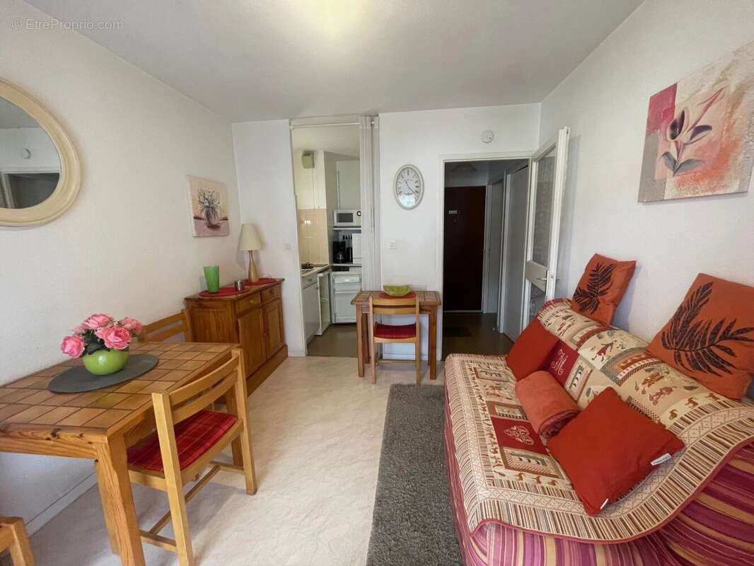 Appartement T2 meublé avec balcon - photo 2