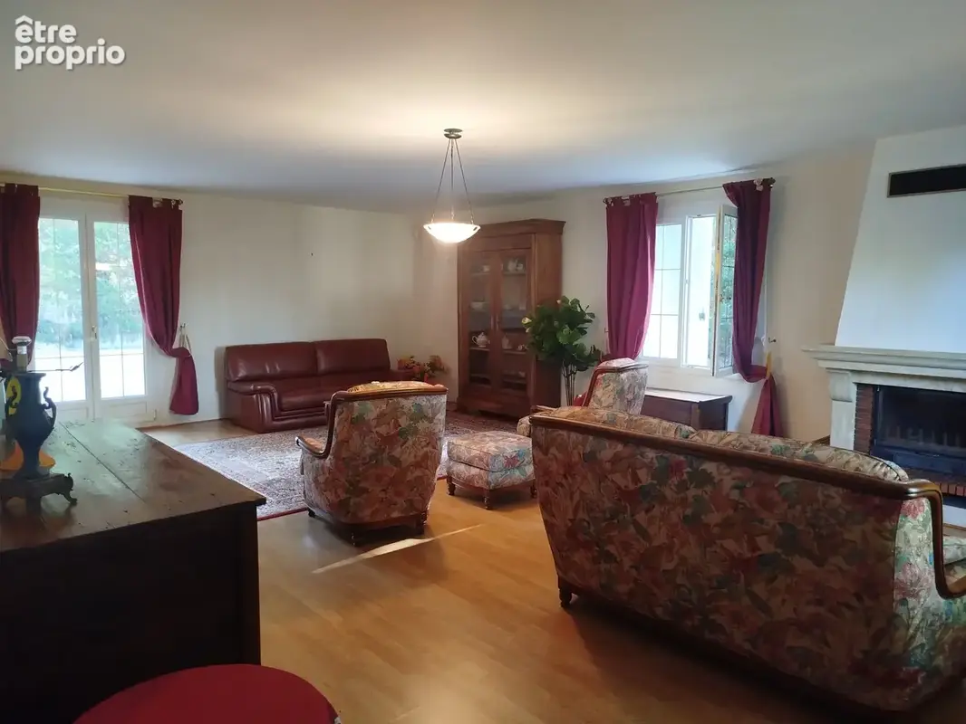 Saint-sylvestre-pragoulin, maison de caractère de 190 m2 - photo 4