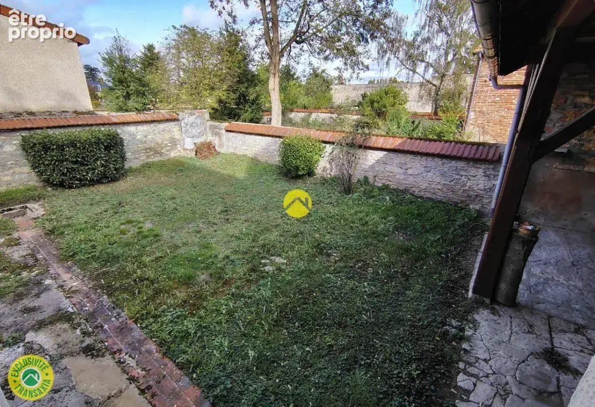 Maison 5 pièces 115 m² à vendre à Sancoins (18600) - photo 8