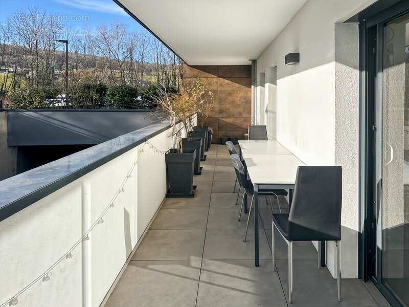 Appartement à POISY