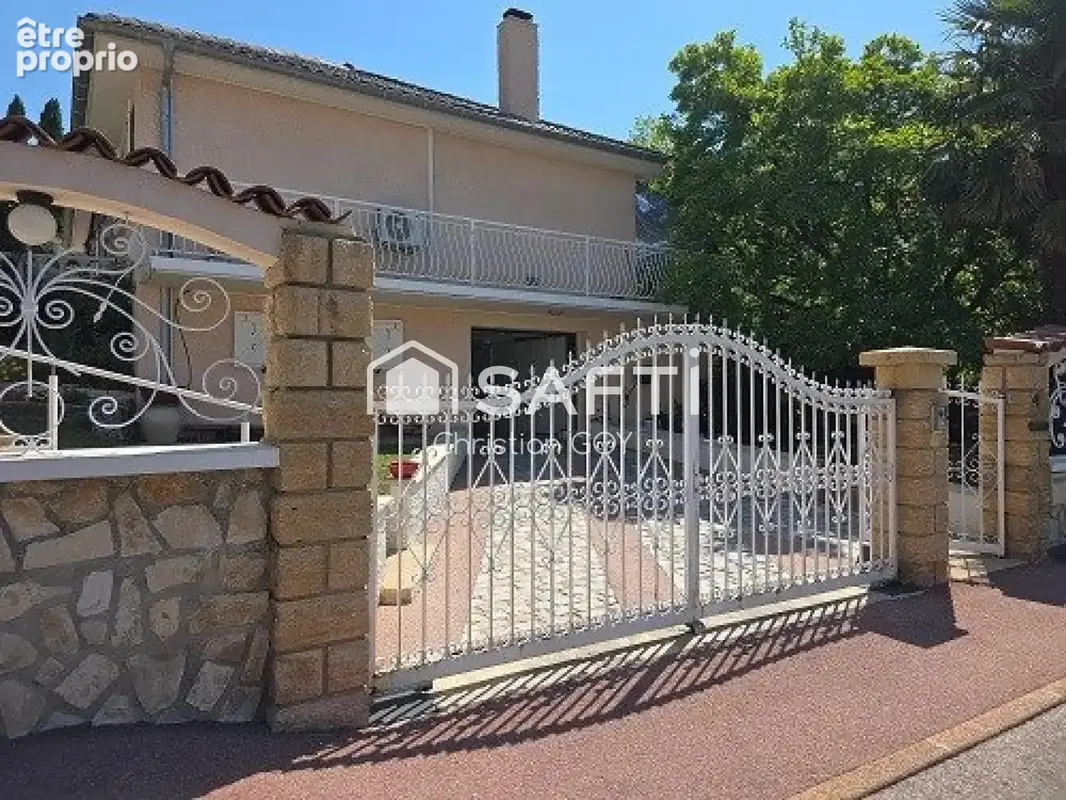 Photo 1 - Maison à SAINT-BONNET-DE-MURE
