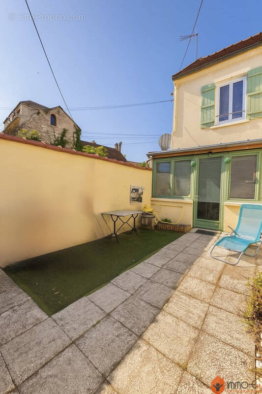 Maison à ISLES-LES-VILLENOY
