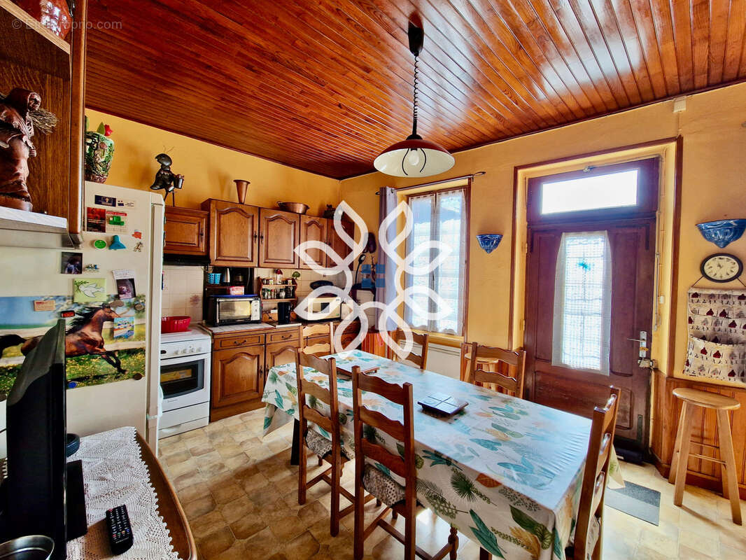 Maison à BOURNONCLE-SAINT-PIERRE