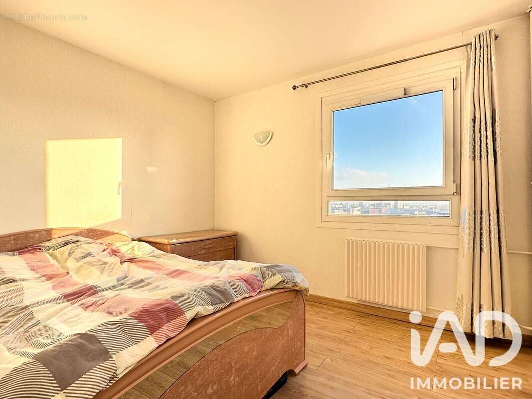 Appartement 78 m² à Paris-18e  - photo 4