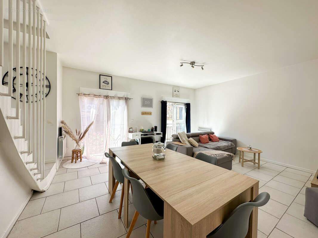 Appartement à LE PEAGE-DE-ROUSSILLON